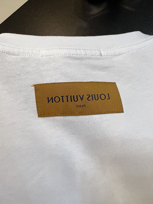 ルイヴィトン カラフルなドットフォーム文字プリント半袖Tシャツ