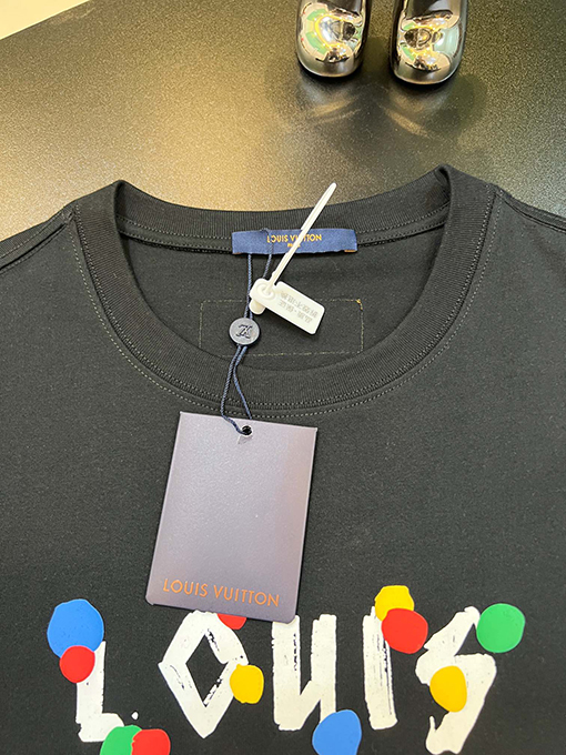 ルイヴィトン カラフルなドットフォーム文字プリント半袖Tシャツ