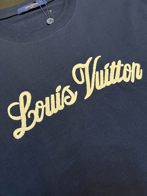 ルイヴィトン サイン刺繍文字半袖tシャツ