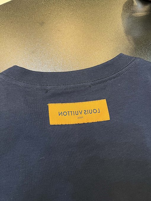 ルイヴィトン サイン刺繍文字半袖tシャツ