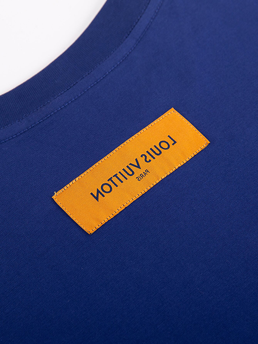 ルイヴィトン クラシックなロゴロゴプリント半袖Tシャツ