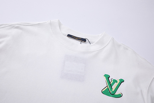 ルイヴィトン 新しいプリントTシャツ半袖Tシャツ