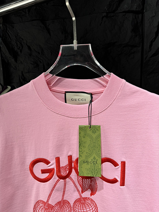 グッチ  新しいプリント刺繍半袖Tシャツ