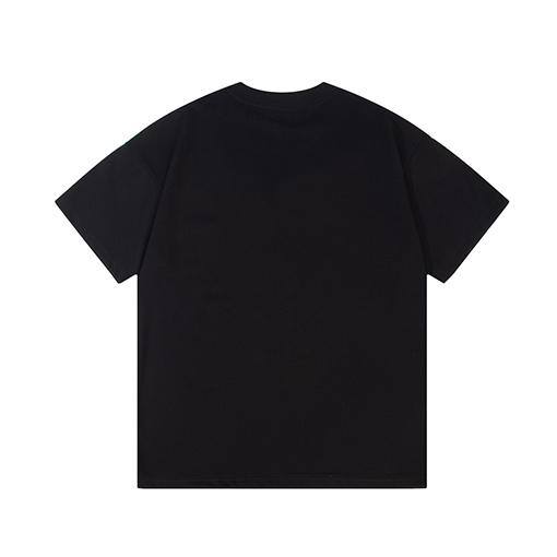 グッチ  デジタルプリントラインアルファベットロゴ半袖Tシャツ