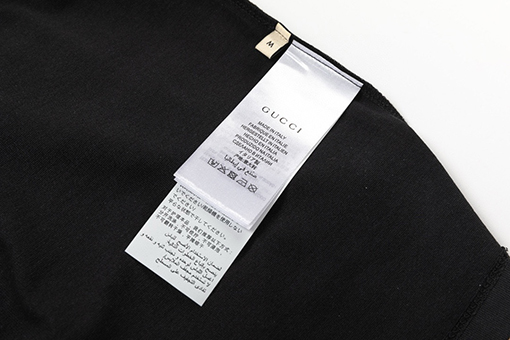 グッチ  立体凸ゴムアルファベットロゴ男女同款半袖tシャツ