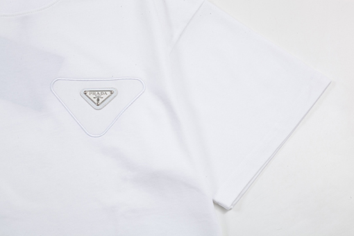 プラダ 刺繍カスタム三角章アルファベットロゴ半袖tシャツ