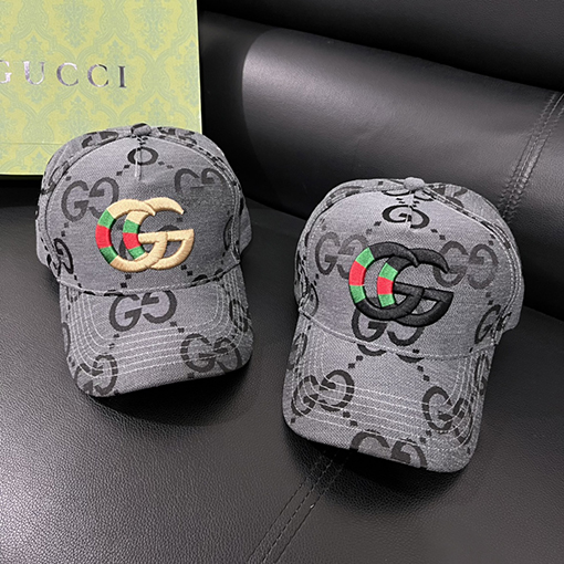 グッチ  ダブルGレタープリントキャップ