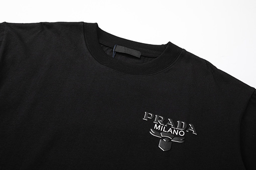 プラダ  胸のプリントフィルム半袖Tシャツ