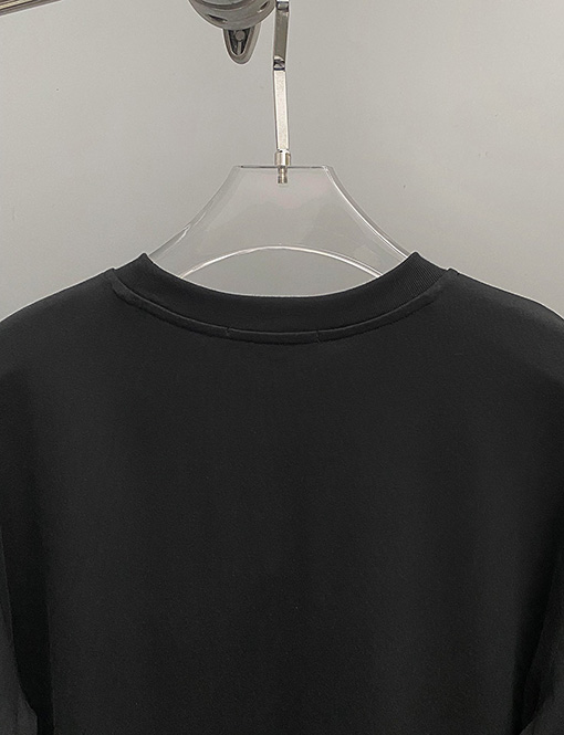 プラダ  春の新しいフィルム綿半袖Tシャツ