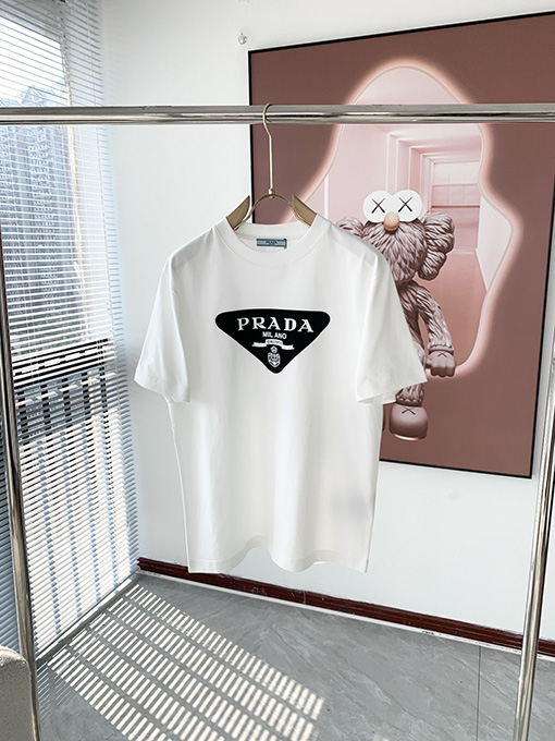 プラダ コピー ロゴパターンプレスを採用半袖Tシャツ