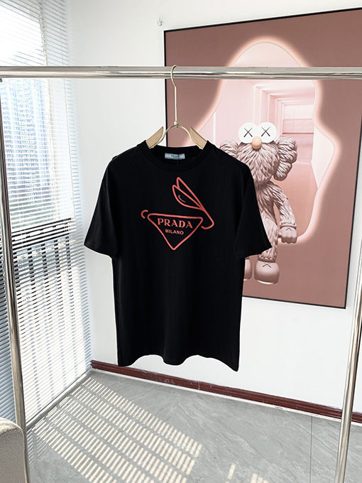 プラダ ロゴパターンプレスを採用半袖Tシャツ