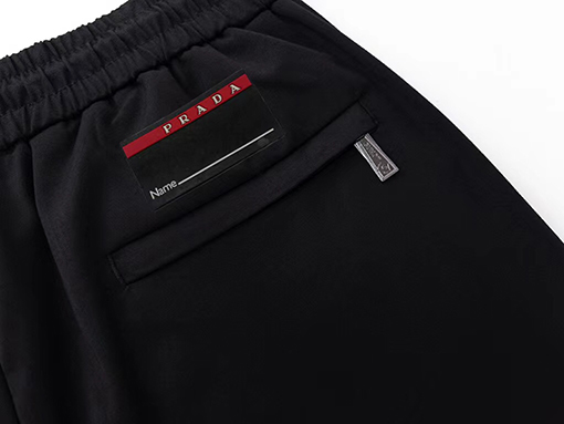 プラダ スーパーコピー スウェットパンツ ファッション  PRADA三角ロゴプレート