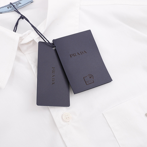 プラダコピー PRADA三角ロゴプレート おしゃれ シャツ