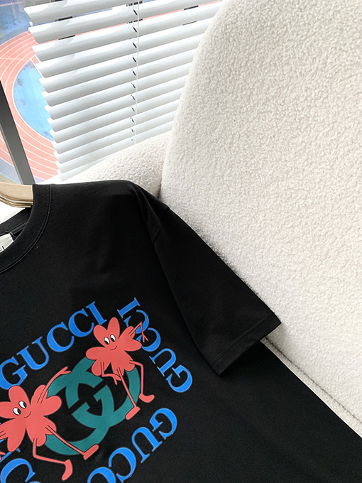 グッチ カップルの最新の半袖Tシャツ