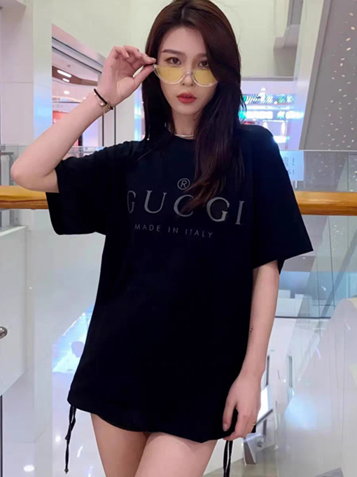 グッチ  ロゴプリント半袖Tシャツ
