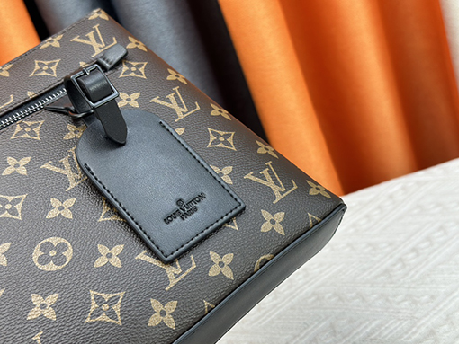 ルイヴィトン  LV Aerogram iPadクラッチバッグ M40504