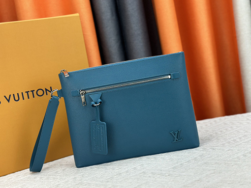 ルイヴィトン  LV Aerogram iPadクラッチバッグ M40504