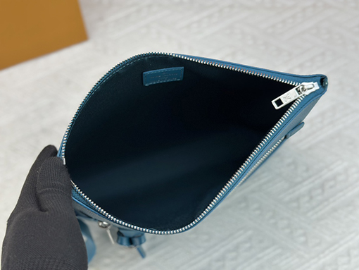 ルイヴィトン  LV Aerogram iPadクラッチバッグ M40504