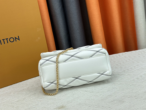 ルイヴィトン   Nicolas Ghesquière GO-14ミディアムハンドバッグ M23689