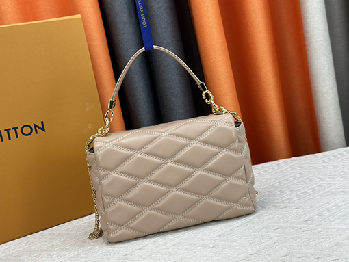 ルイヴィトン   Nicolas Ghesquière GO-14ミディアムハンドバッグ M23689