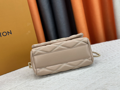 ルイヴィトン   Nicolas Ghesquière GO-14ミディアムハンドバッグ M23689