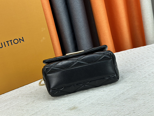 ルイヴィトン   Nicolas Ghesquière GO-14ミディアムハンドバッグ M23689