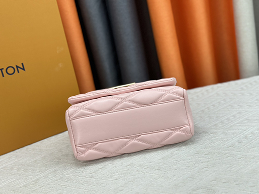ルイヴィトン   Nicolas Ghesquière GO-14ミディアムハンドバッグ M23689