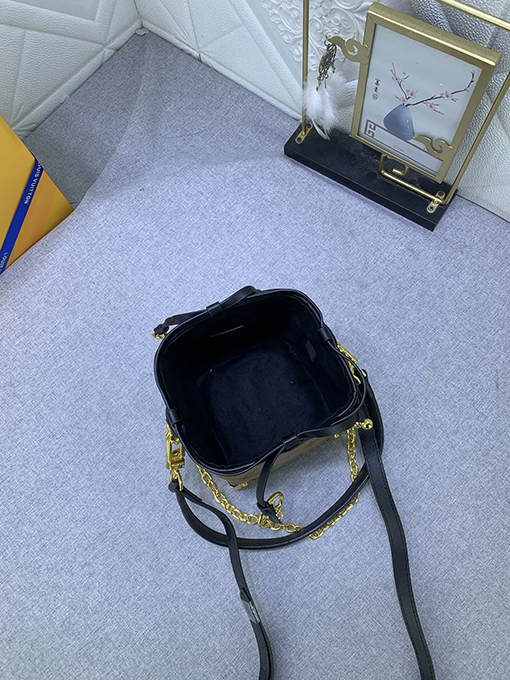 ルイヴィトン   ミニバケツバッグシウマイバッグOn line Onlyハンドバッグ M83227 M82885  M82885