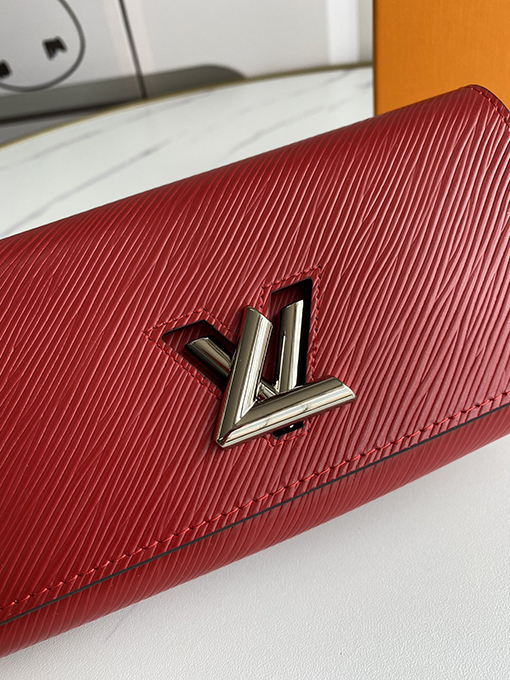 ルイヴィトン 人気のツイスト財布 M61179