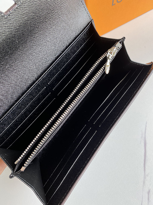 ルイヴィトン 人気のツイスト財布 M61179