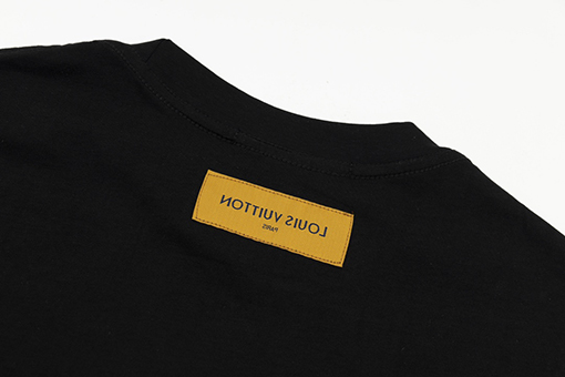 ルイヴィトン エンボス限定半袖Tシャツ