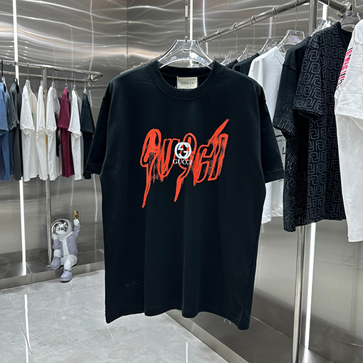 グッチ  早春の新しい個性的なプリント半袖Tシャツ