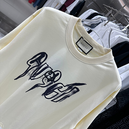グッチ  早春の新しい個性的なプリント半袖Tシャツ