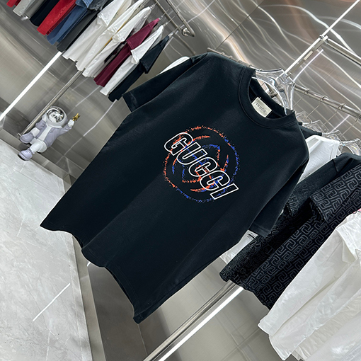 グッチ  新しい個性的なプリント半袖Tシャツ