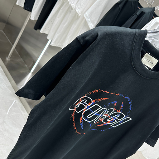 グッチ  新しい個性的なプリント半袖Tシャツ