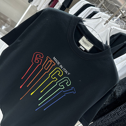 グッチ  新しい個性的なプリント半袖Tシャツ