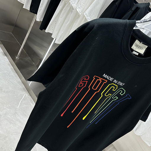 グッチ  新しい個性的なプリント半袖Tシャツ