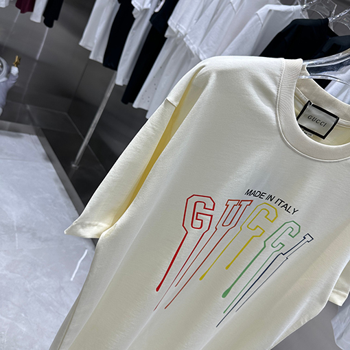 グッチ  新しい個性的なプリント半袖Tシャツ