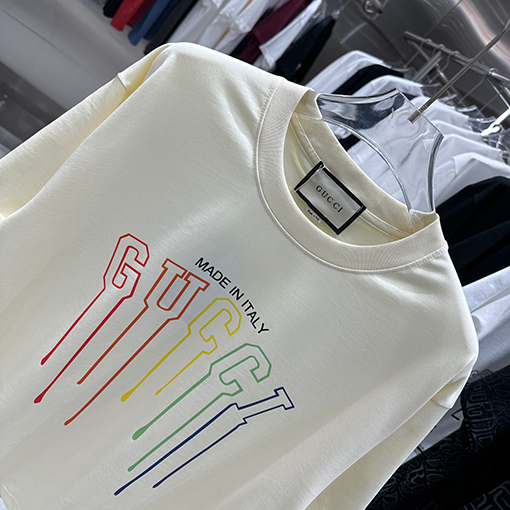 グッチ  新しい個性的なプリント半袖Tシャツ