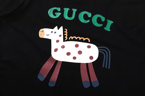 グッチ  子羊プリント半袖Tシャツ