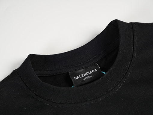 バレンシアガ ぼかしコーラプリント半袖Tシャツ