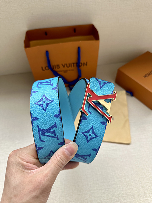ルイヴィトン  イニシャル両面ベルト
