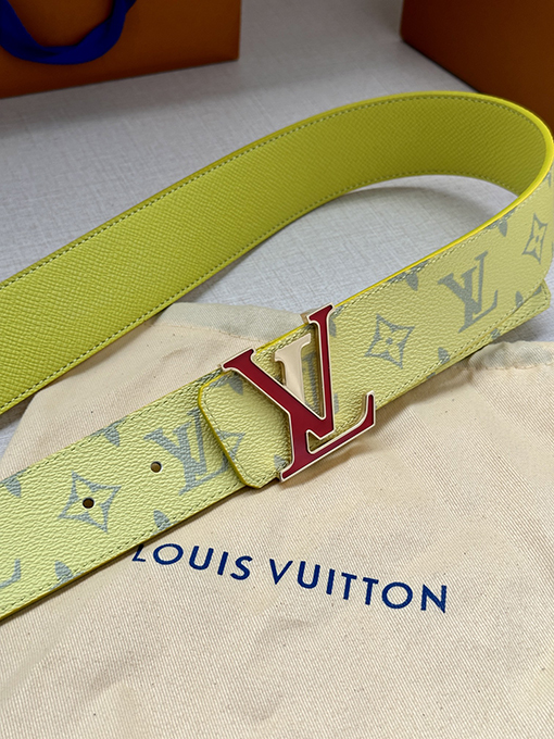 ルイヴィトン  イニシャル両面ベルト