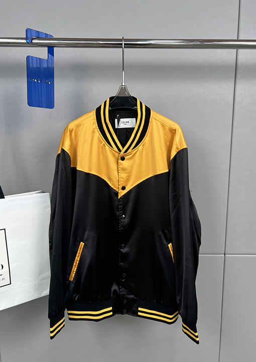 セリーヌ 色のついた襟のジャケット