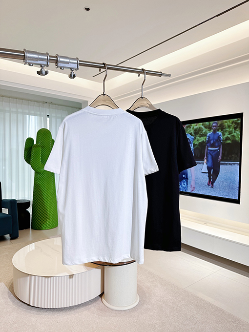 ロエベ アルファベット半袖Tシャツ