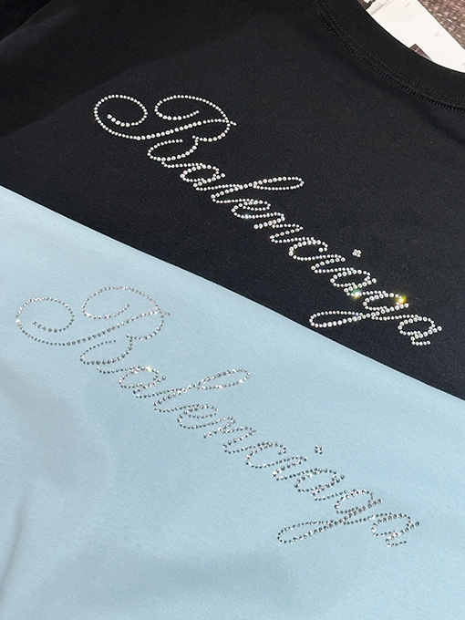 バレンシアガ   文字が付いた半袖Tシャツ