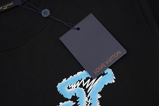 ルイヴィトン スエードフォーム文字プリント半袖Tシャツ