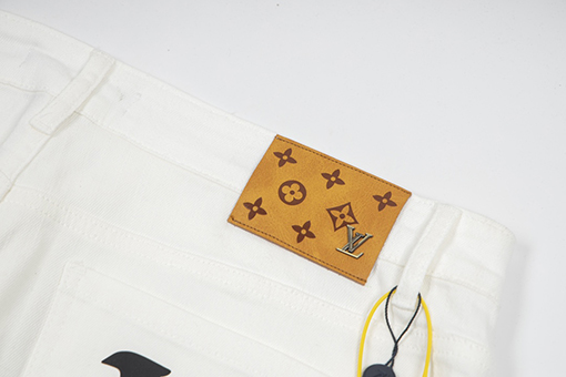 ルイヴィトン    タフテッド歯ブラシ刺繍ジーンズ