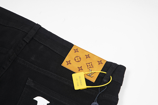 ルイヴィトン    タフテッド歯ブラシ刺繍ジーンズ