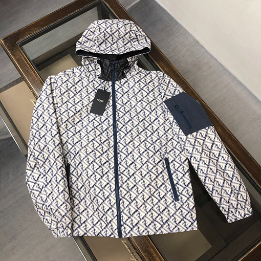 フェンディ  ファッション新作フード付きジャケット